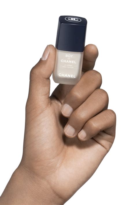 BOY DE CHANEL Nail colour 402 